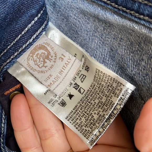 Diesel “Darron” Regular Slim Tapered - Picture 11 of 15